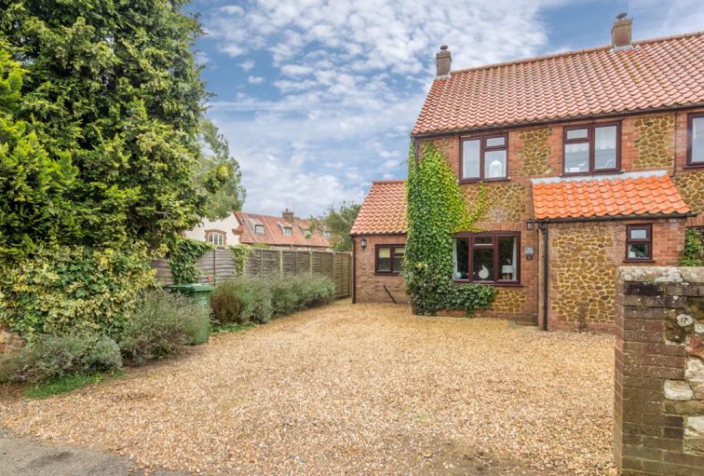 Tide Cottage Thumbnail Image