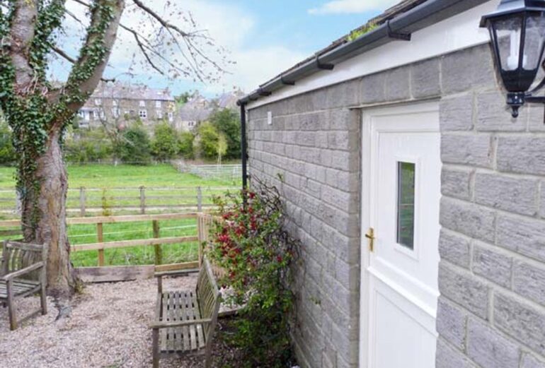 Lair Close Cottage Thumbnail Image