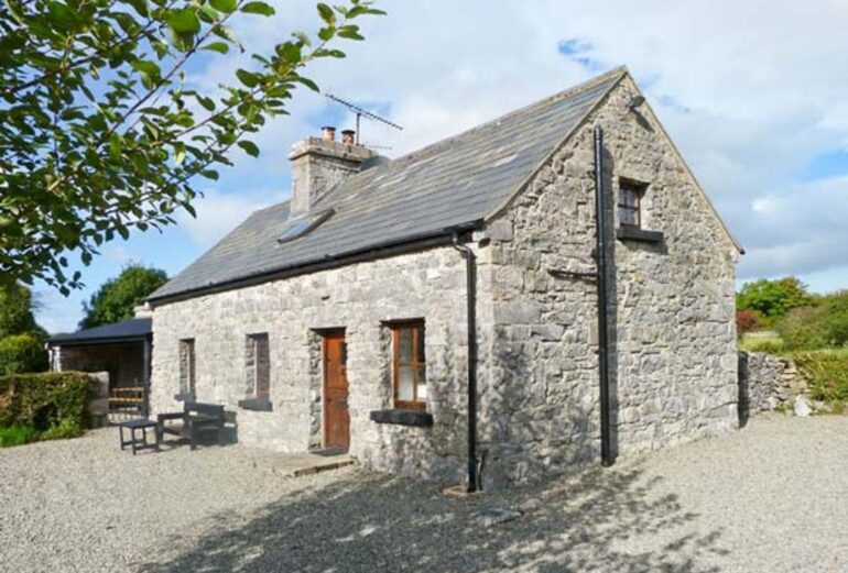 Clooncorraun Cottage Thumbnail Image