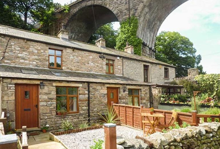 Greta Cottage Thumbnail Image