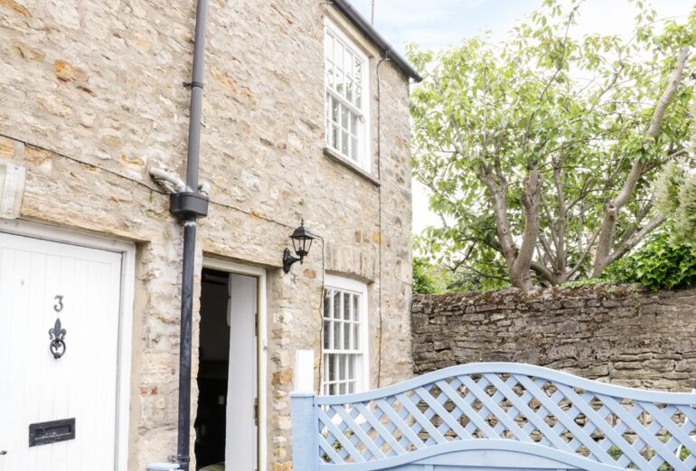 Olive Cottage Thumbnail Image