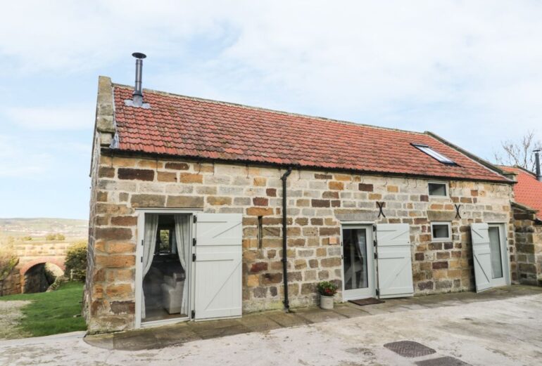 Cottage Val Thumbnail Image