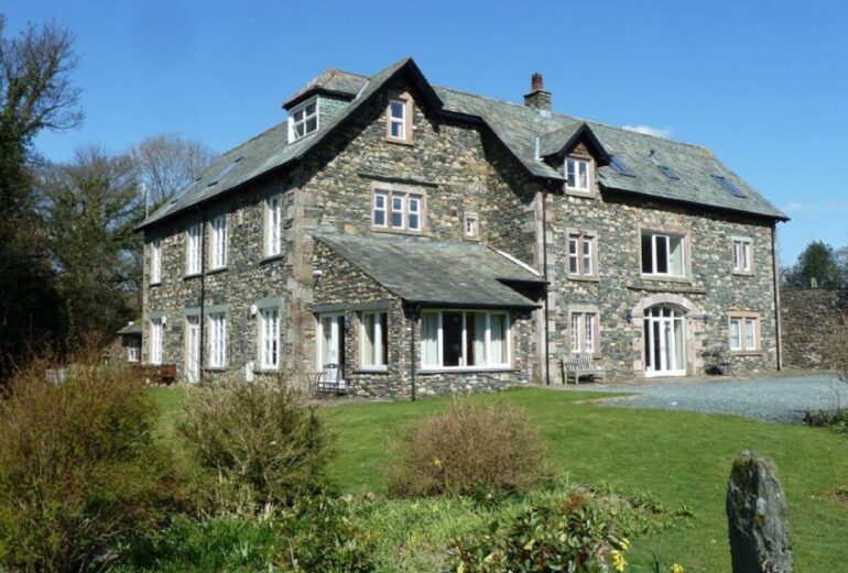 Maple Cottage Thumbnail Image