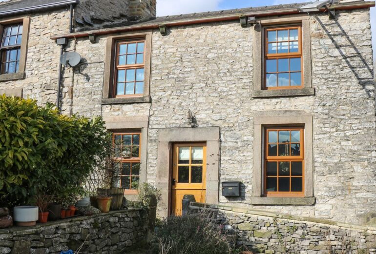 Rhubarb Cottage Thumbnail Image