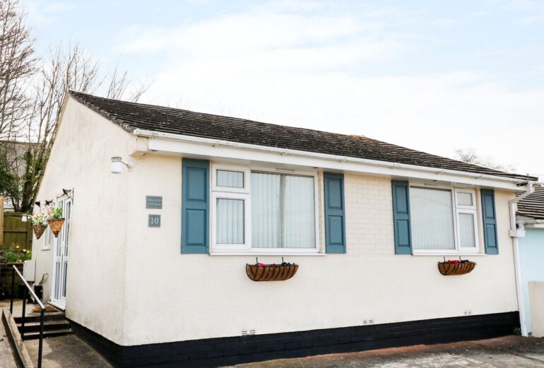 Hillview Cottage Thumbnail Image