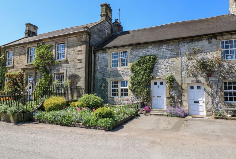 Ivy Cottage Thumbnail Image