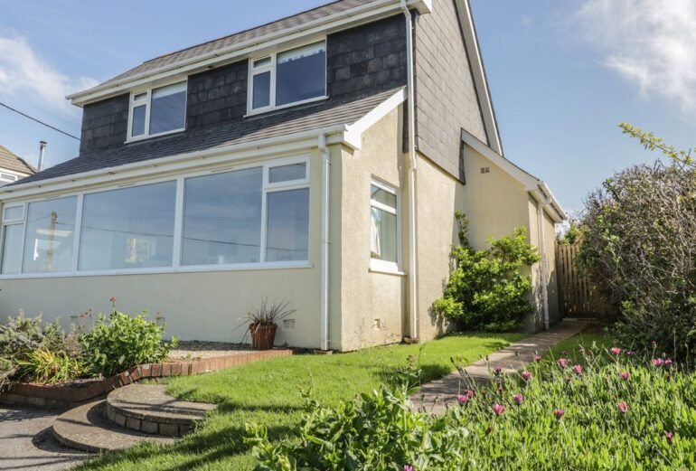 Crantock Bay House Thumbnail Image