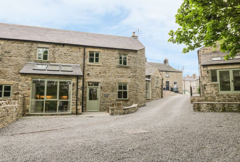 Oak Cottage Thumbnail Image