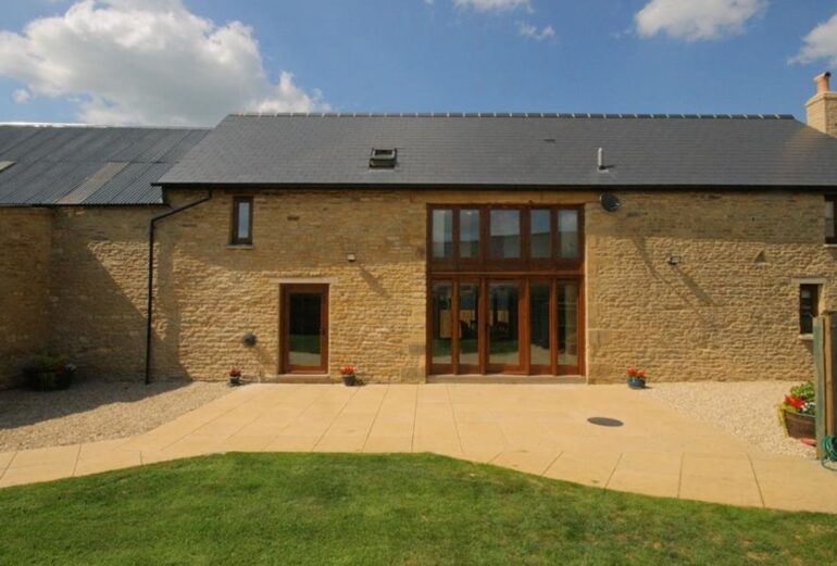 Tithe Barn, Lyneham Thumbnail Image