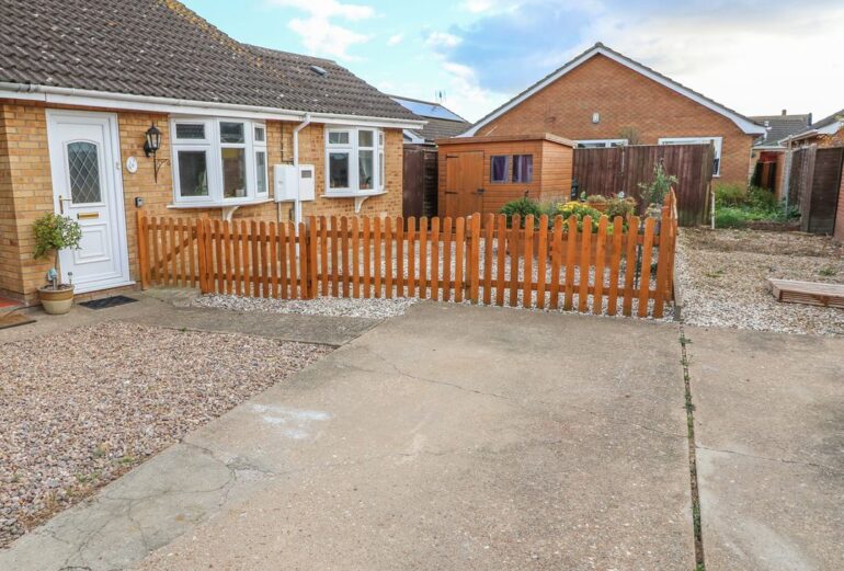Bumble Bee Cottage Thumbnail Image