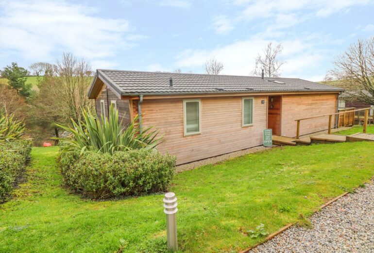 8 Lake View Thumbnail Image