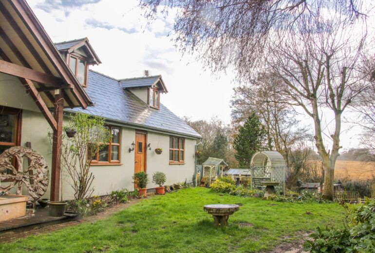 Gardeners Cottage Thumbnail Image