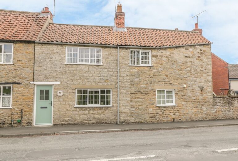 Corner Cottage Thumbnail Image