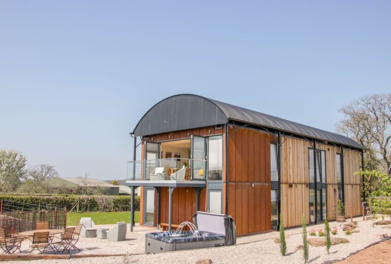 The Dutch Barn Thumbnail Image
