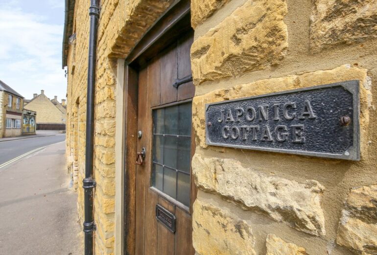 Japonica Cottage Thumbnail Image