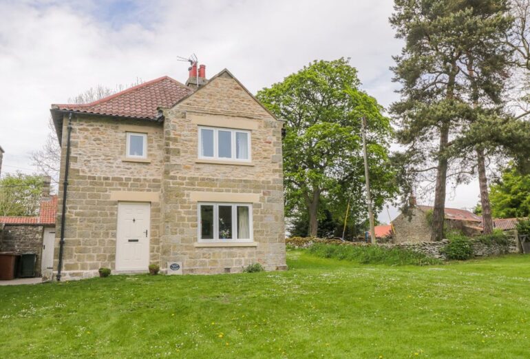 Manor Cottage Thumbnail Image