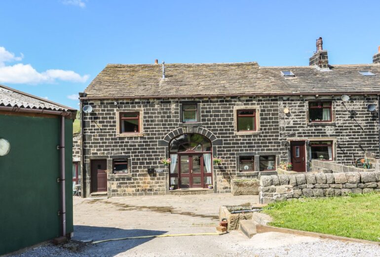 Shoebroad Barn Thumbnail Image