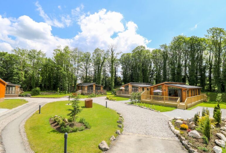 Robin Lodge Thumbnail Image