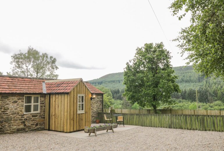 Baillie Close Cottage Thumbnail Image