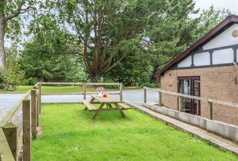Wild Rose Cottage Thumbnail Image