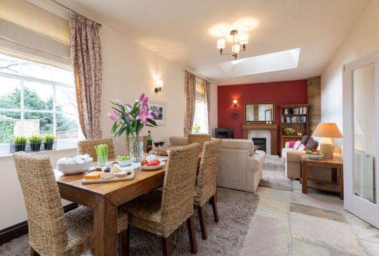 Mews Cottage Thumbnail Image