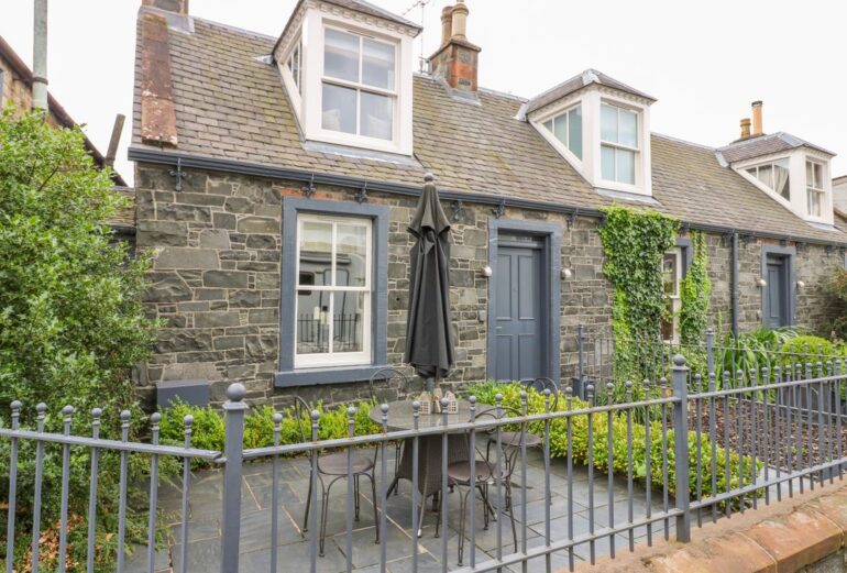 Wee Cottage Thumbnail Image