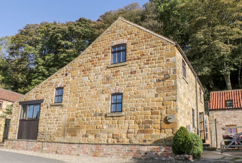Woodside Barn Thumbnail Image