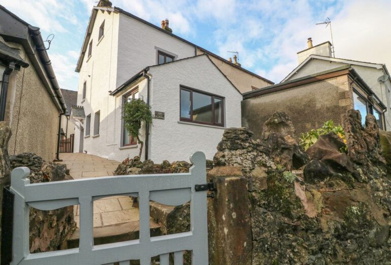 Rose Cottage Thumbnail Image