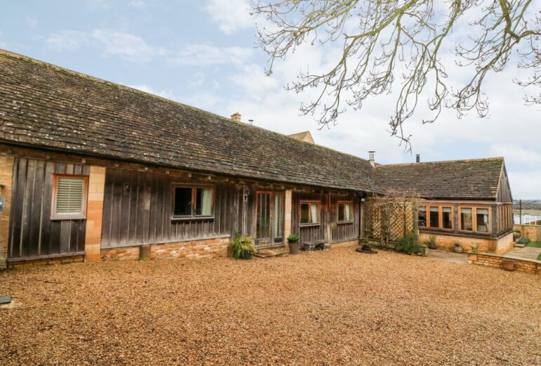 The Long Barn Thumbnail Image