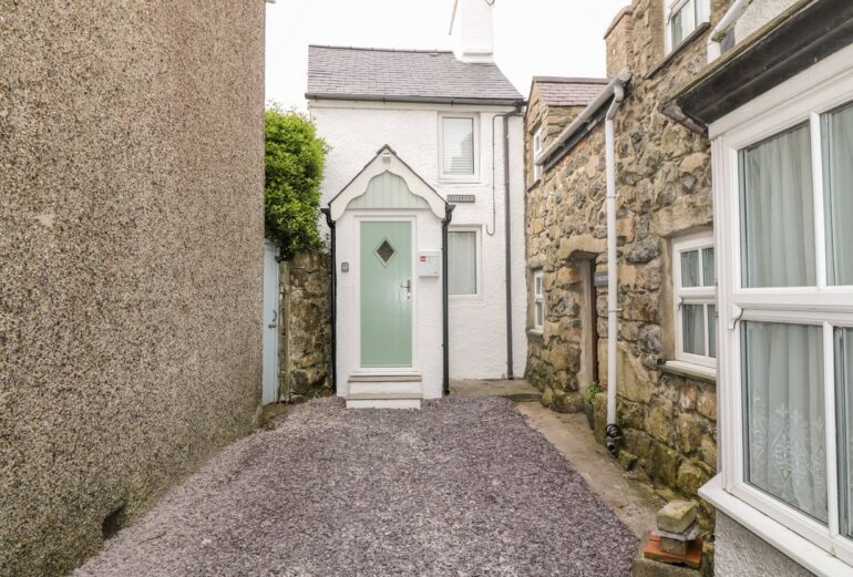 College Cottage Thumbnail Image