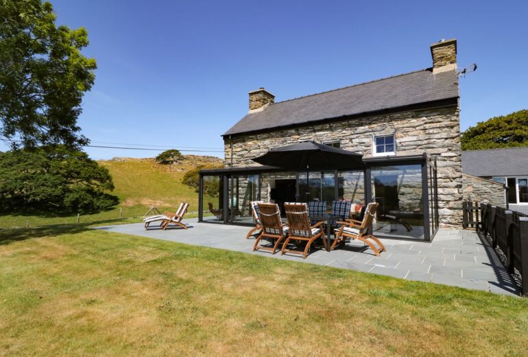 Garth Morthin The Farmhouse Thumbnail Image