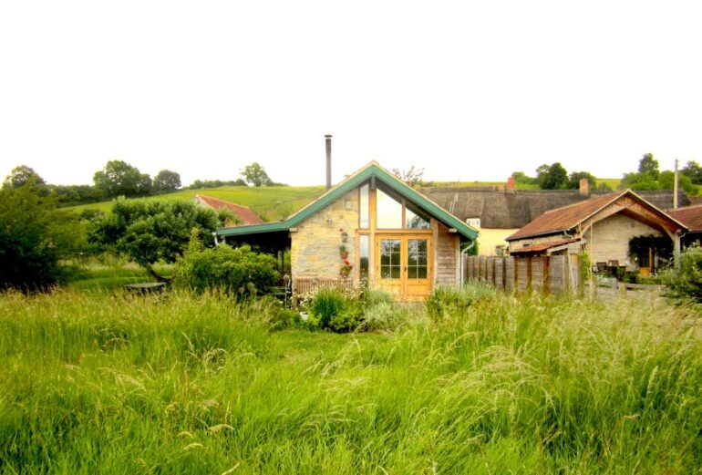 Old Cary Cottage Thumbnail Image