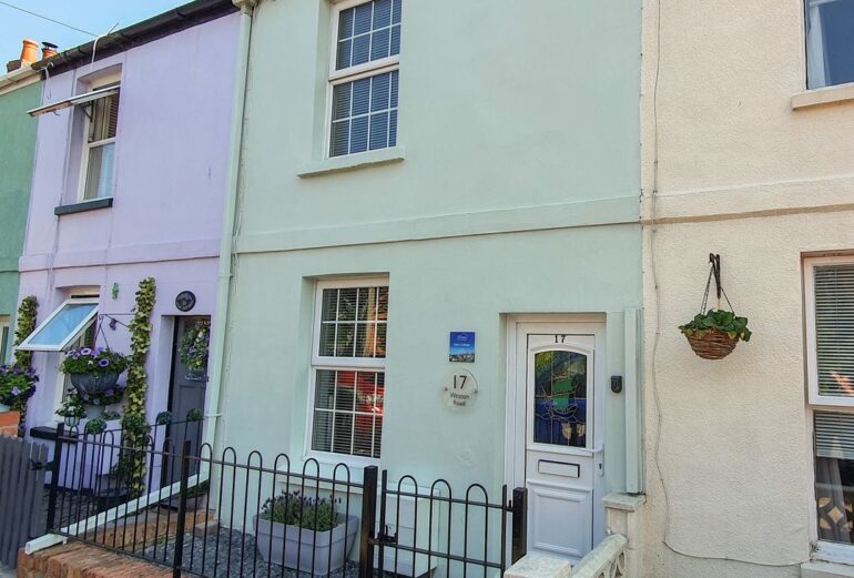 Mint Cottage Thumbnail Image