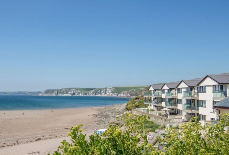 17 Burgh Island Causeway Thumbnail Image