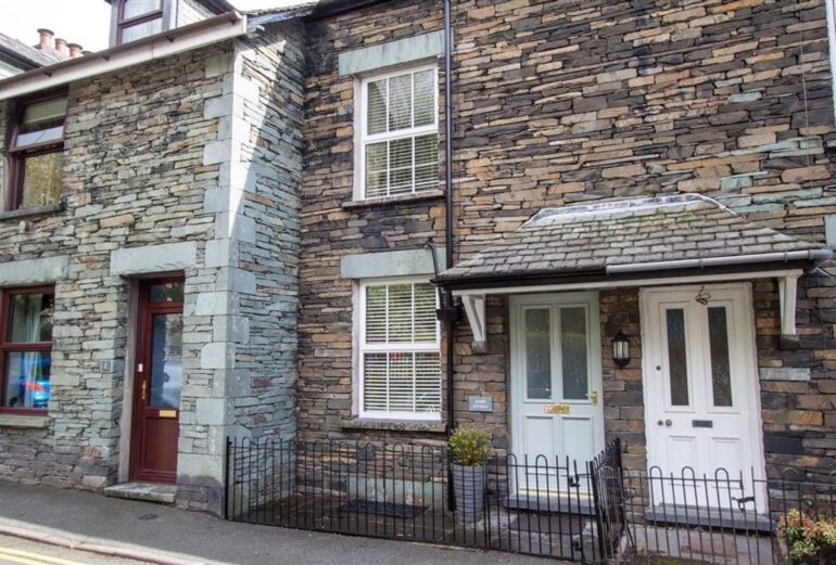 Acorn Cottage Thumbnail Image