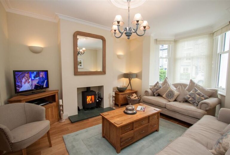 Oak House Thumbnail Image