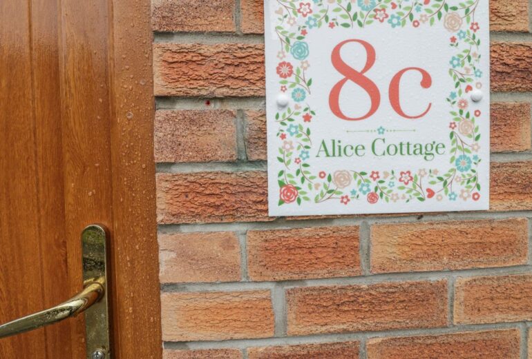 Alice Cottage Thumbnail Image