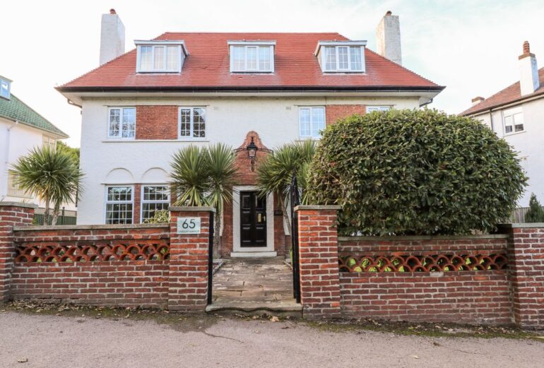 Yardley Manor Thumbnail Image