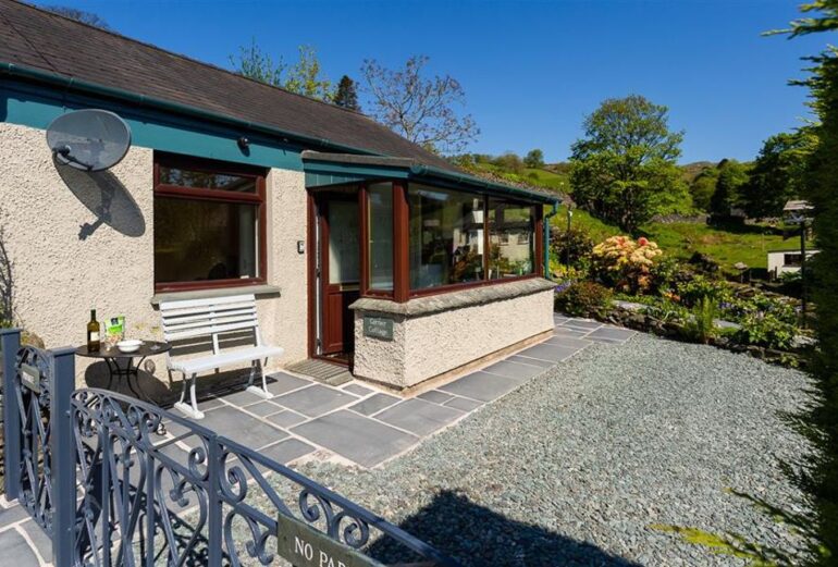 Corner Cottage Thumbnail Image