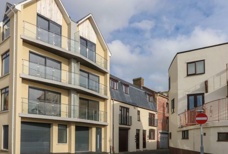 Harbourside Haven Apartment 3 Thumbnail Image