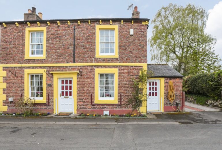 Rose Cottage Thumbnail Image