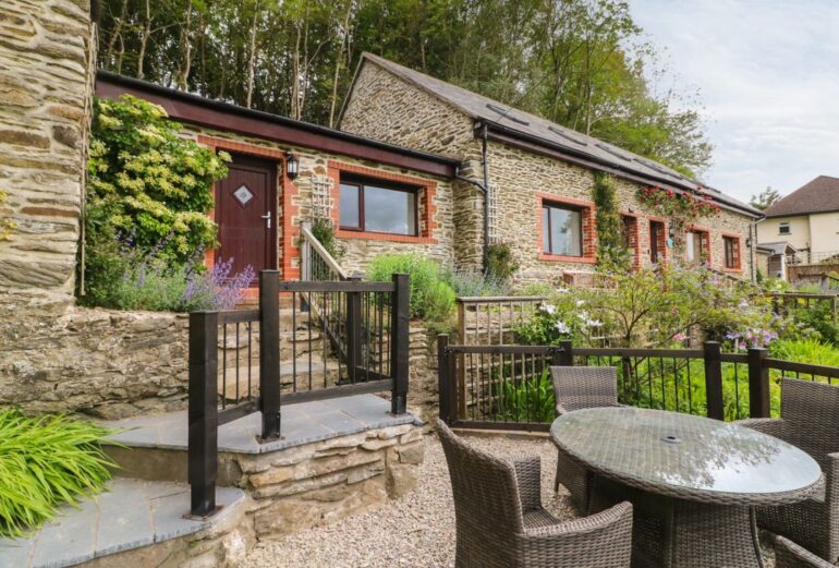 Honeysuckle Cottage Thumbnail Image