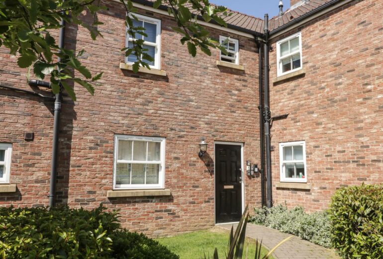 White Rose Apartment Thumbnail Image