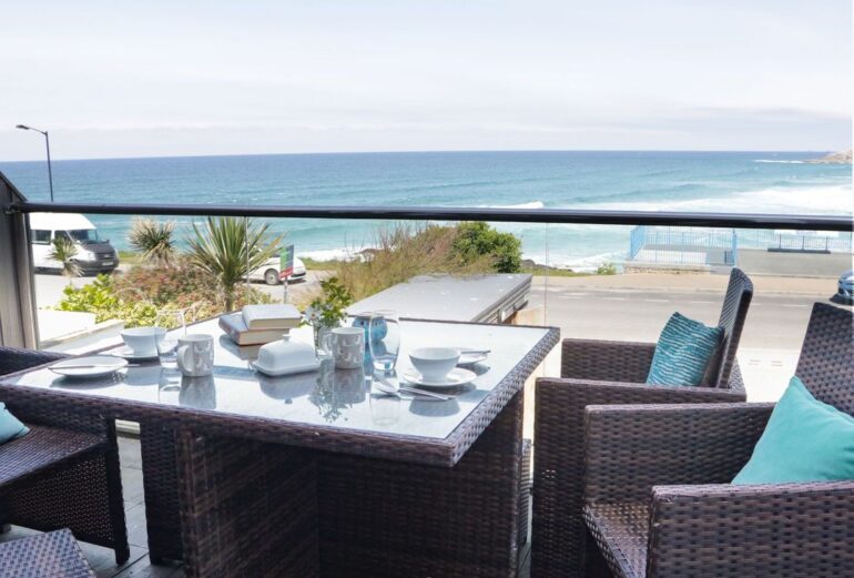 Apartment 3 Fistral Beach Thumbnail Image