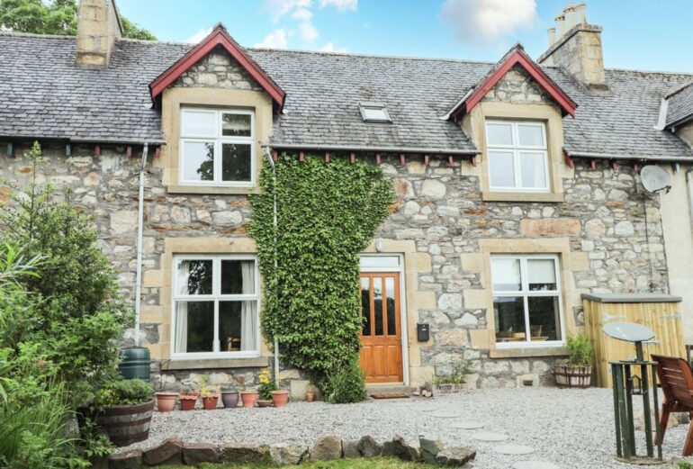 2 Swordale Cottages Thumbnail Image