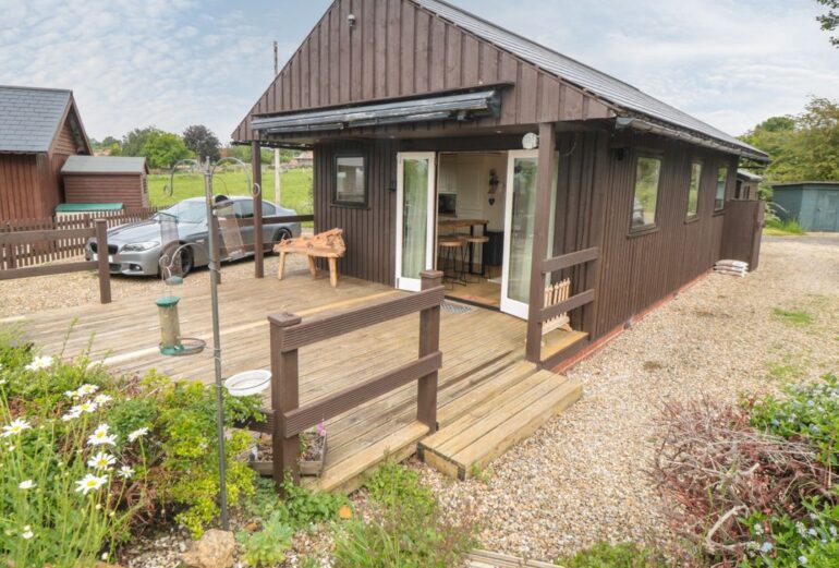 3 Valley View Lodges Thumbnail Image