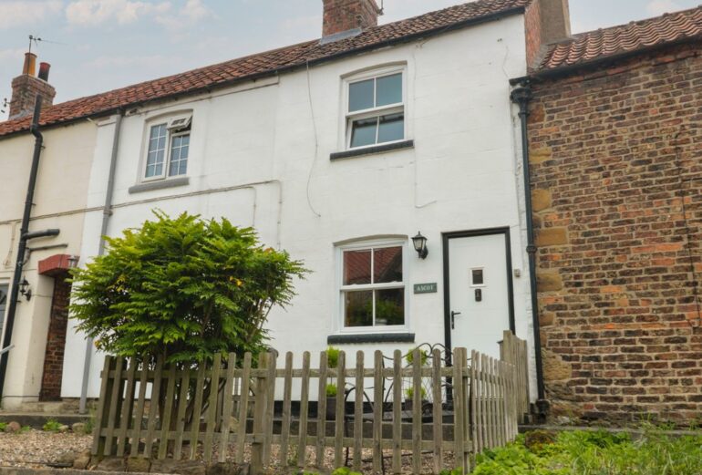 Ascot Cottage Thumbnail Image