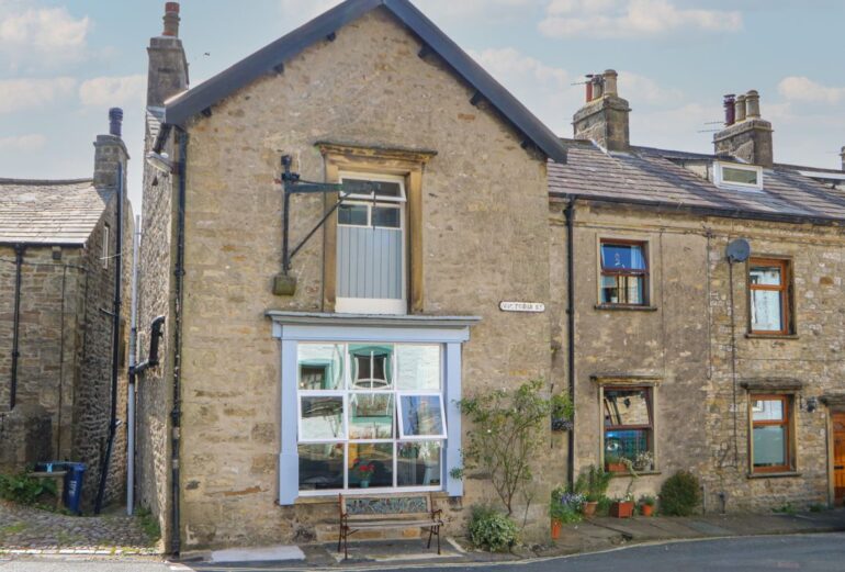 Chandlers Cottage Thumbnail Image