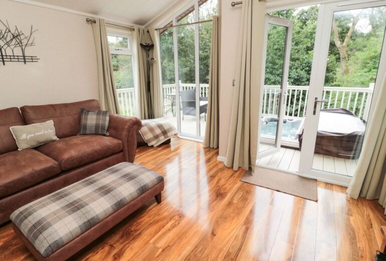 Number 43 Burnside Lodge Thumbnail Image