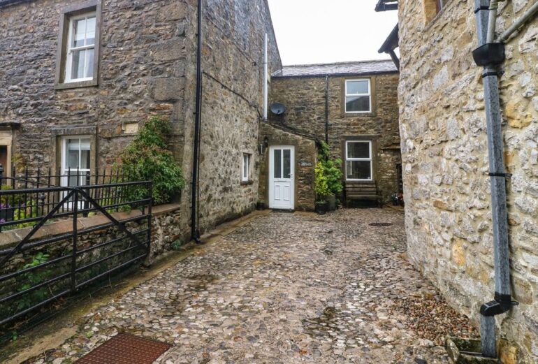 Coates Lane Farm Cottage Thumbnail Image